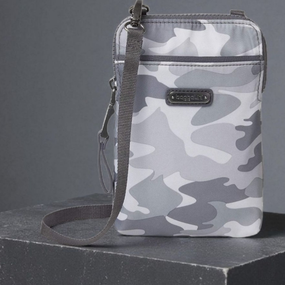 Baggallini Take Two Bryant Crossbody Bagg